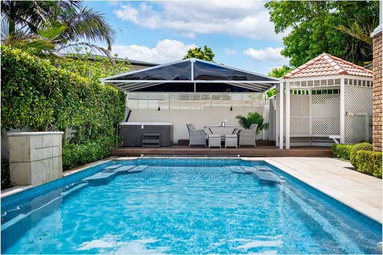 28 Manor Park Sunnyhills_32