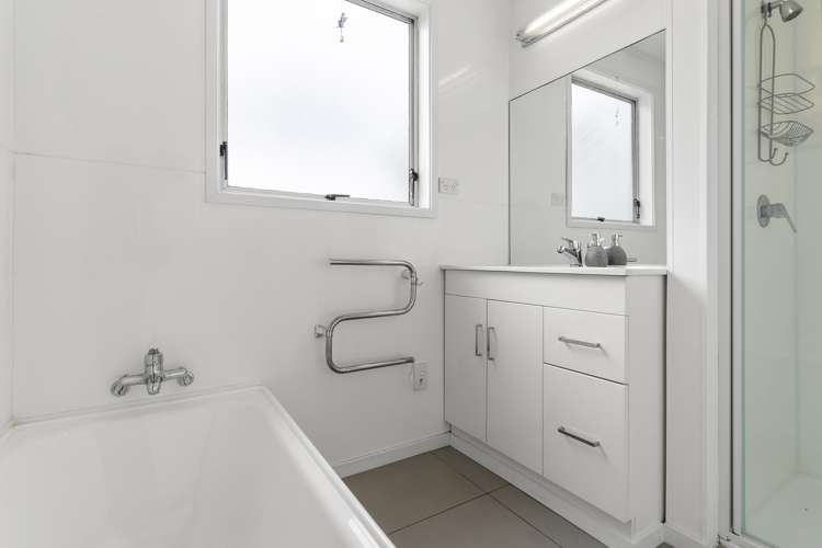 45 Cockayne Crescent Sunnynook_12