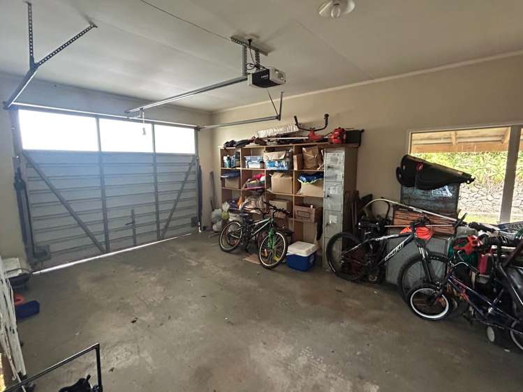 94 Jonathon Street Brookfield_8