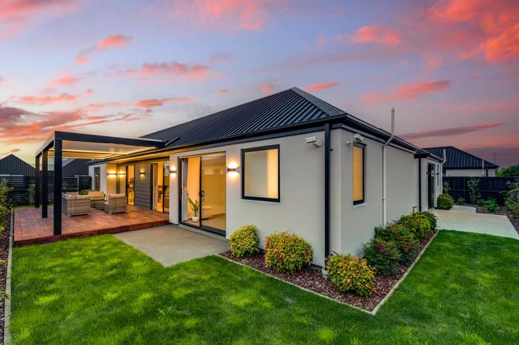 22 Kirkland Crescent Harewood_22