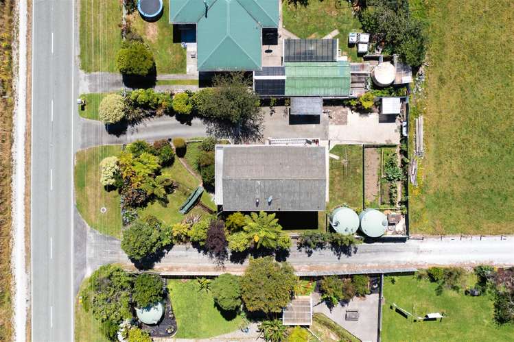 682 Abel Tasman Drive Clifton_17