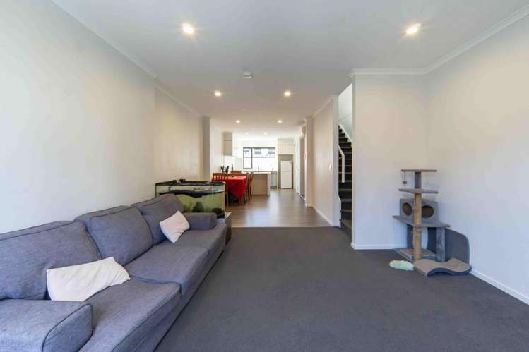 14/182 London Street Hamilton Central_4