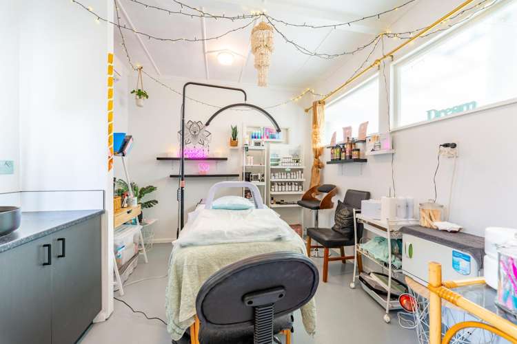 6 Naylor Street Waimate_15