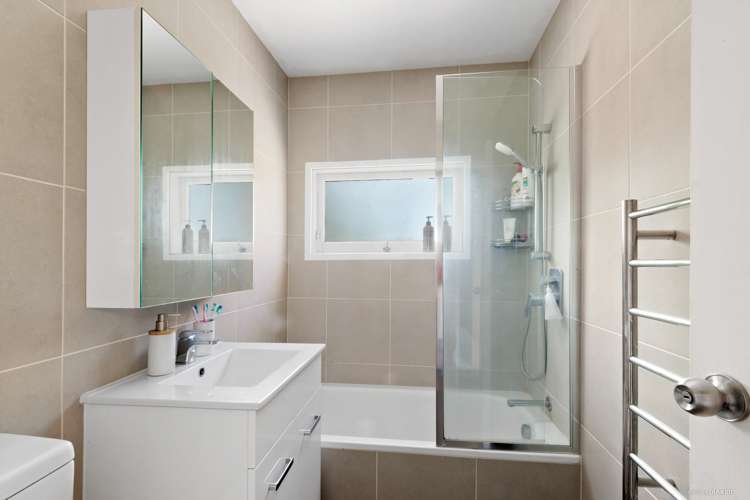 2/84 Glenvar Road Torbay_10