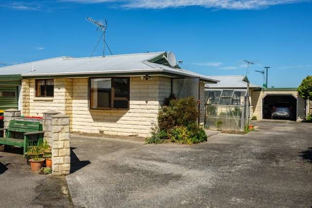 Charming Townhouse in Central Mosgiel