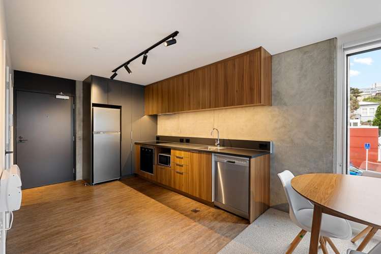 201/21 King Street Mount Cook_2