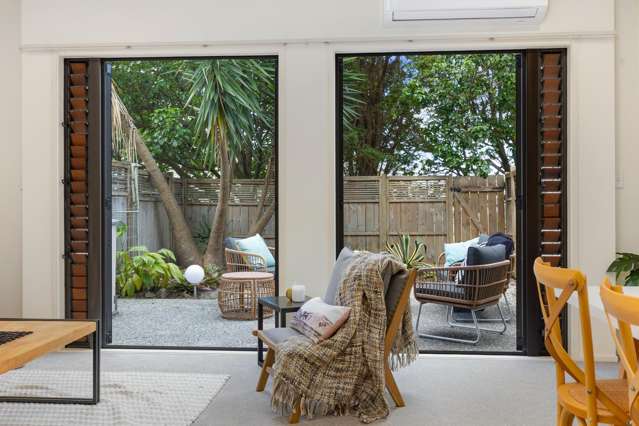 11/11 The Avenue Albany_3