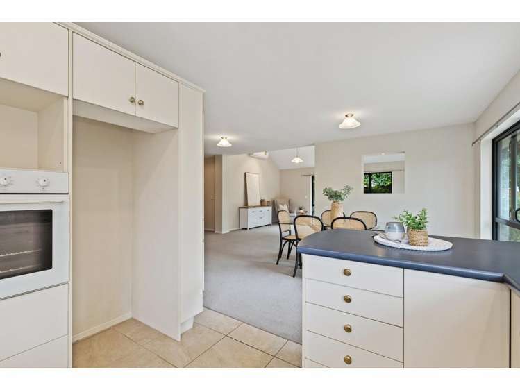 17 Sutton Place Dallington_9