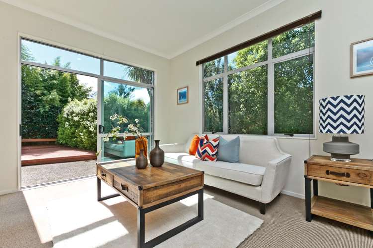 64 Medallion Drive Oteha_7