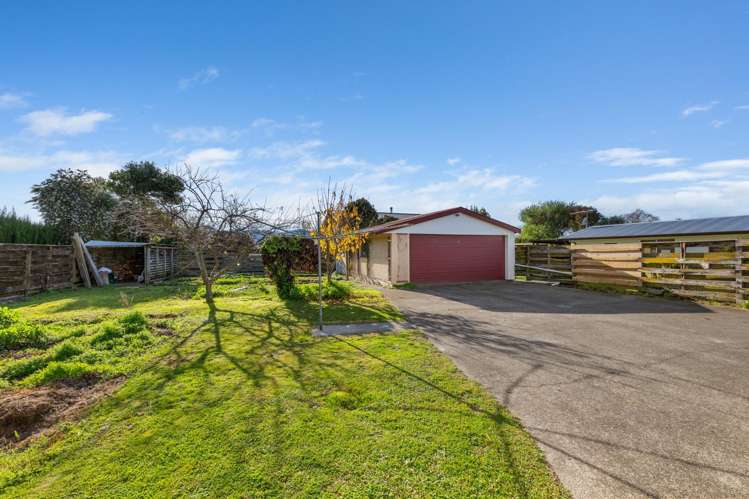 27 Clyde Street Renwick_23