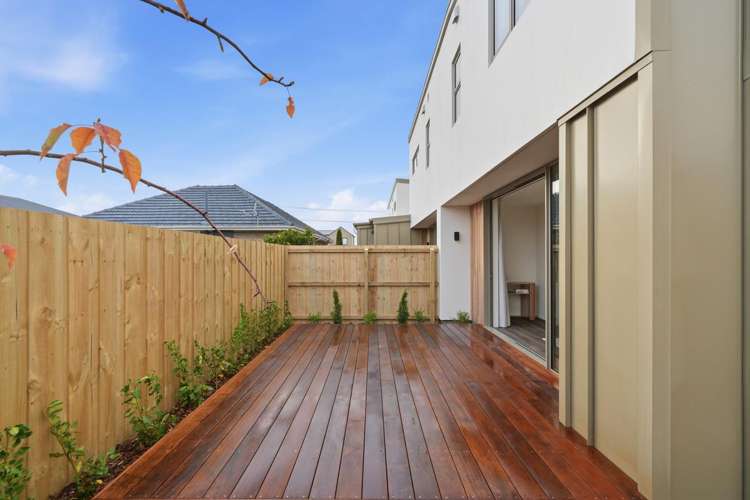 1-4/39 Antigua Street Addington_13