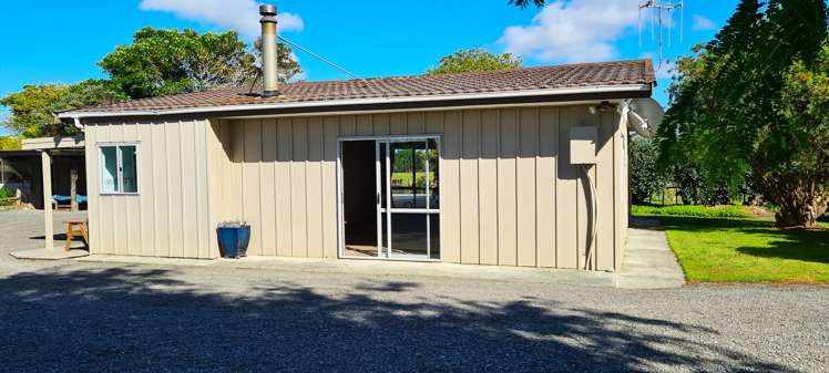 15 Pairatahi Road Kaingaroa_34