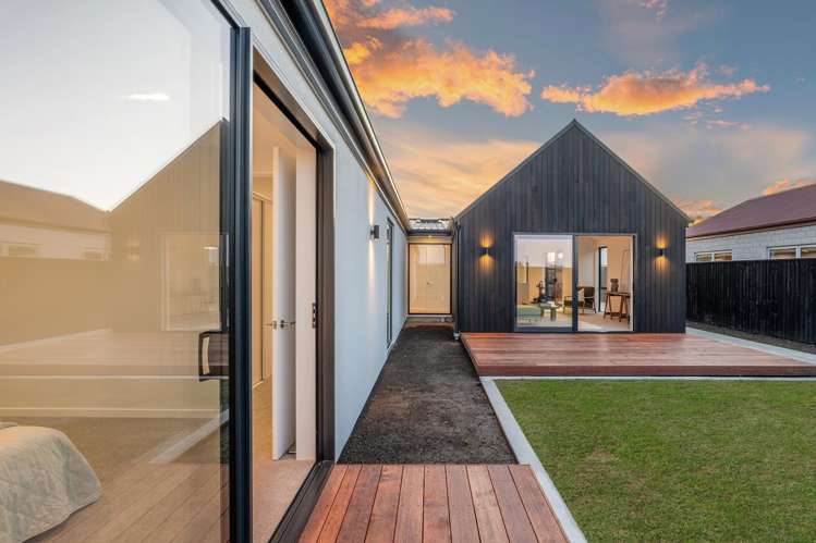 69 Whitehorn Drive Lincoln_1