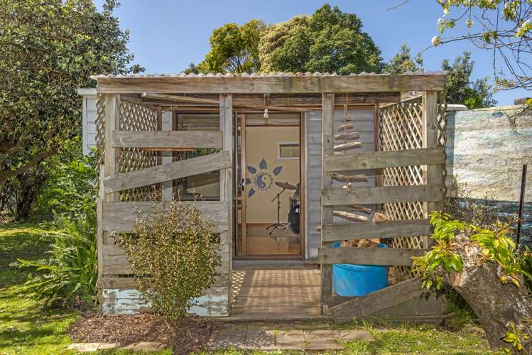 39 Lloyd George Road Wainui_3