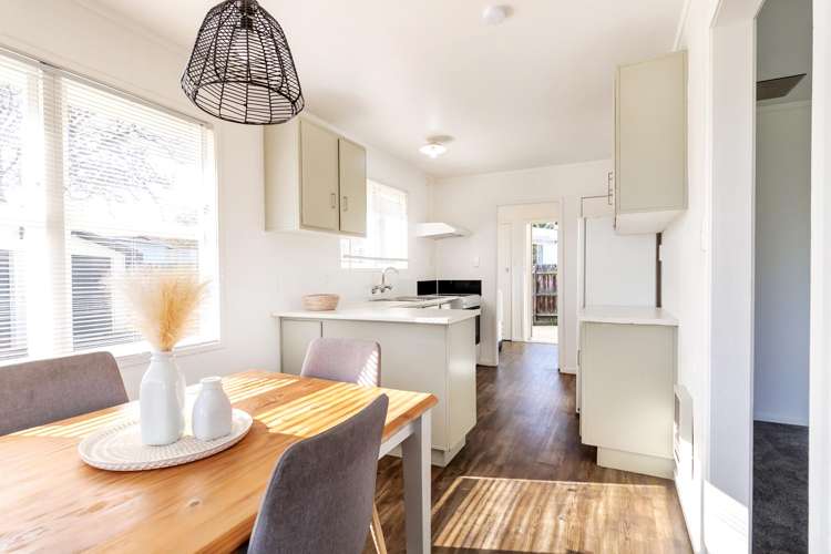 7 Tennyson Drive Owhata_5