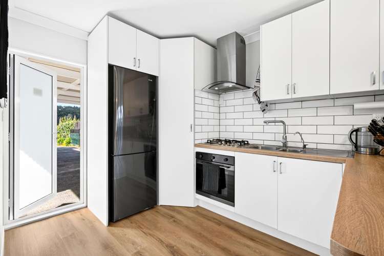 3 Huruhuru Road Massey_19