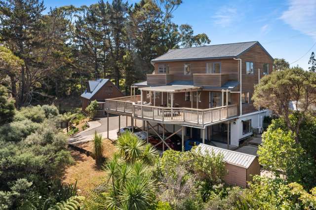 Waterfront Outlook, Space & Privacy on 5,222m²