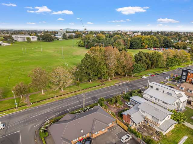 6.1%–10% Yield Steps from Waikato University