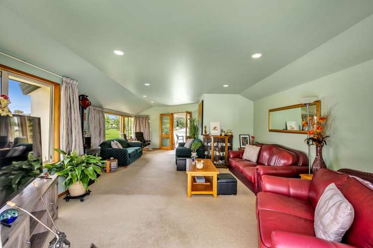 15a Menin rd Onekawa_25