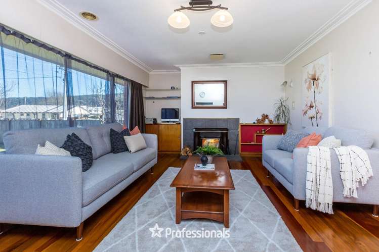 8 Coates Grove Silverstream_6