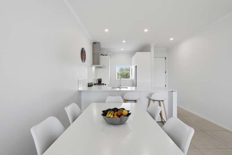 32B Taikura Avenue Red Beach_14