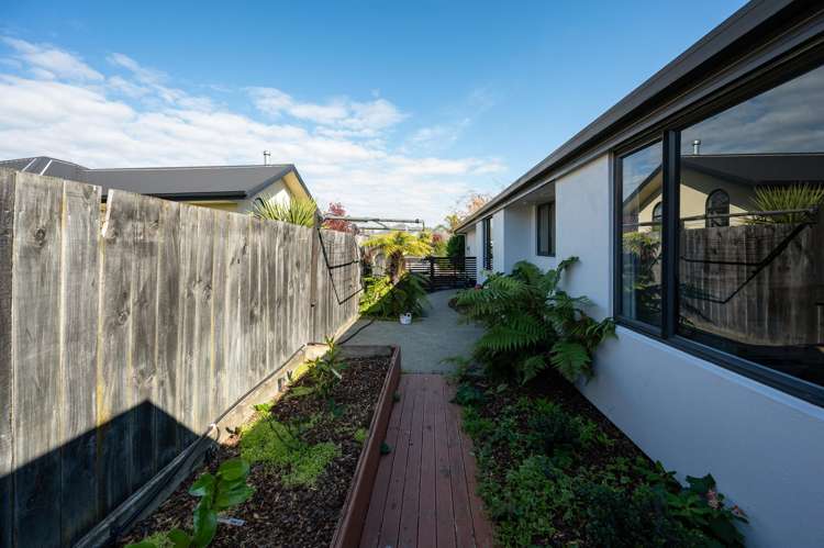 3 Antoine Grove Richmond_29
