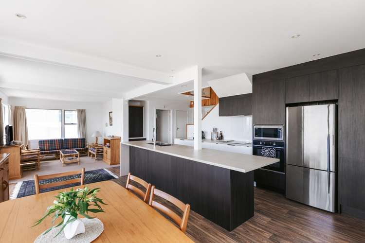 69 Marine Parade Mt Maunganui_17