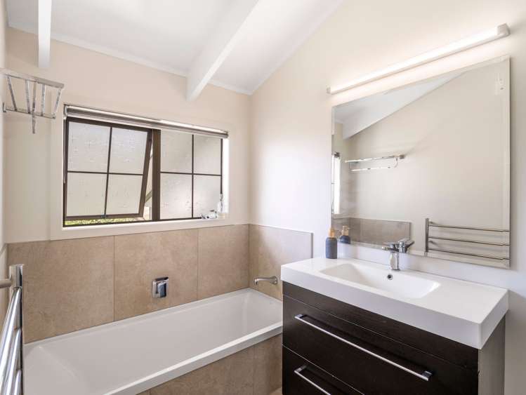 1 Acton Place Saint Johns Hill_18