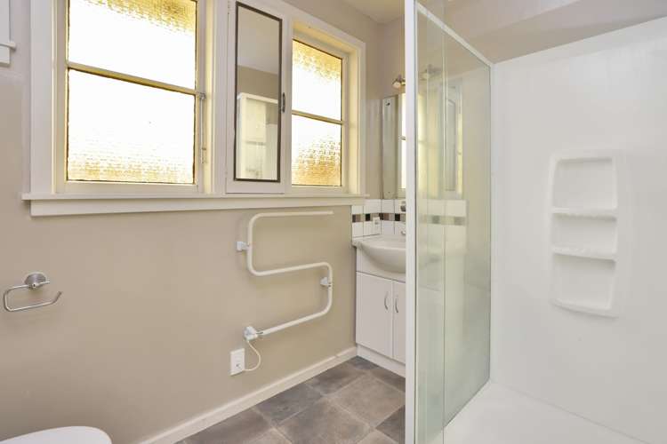 111 Creek Road Allenton_18