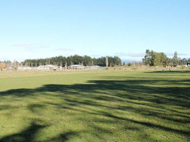 20 Marson Road Winton Surrounds_5