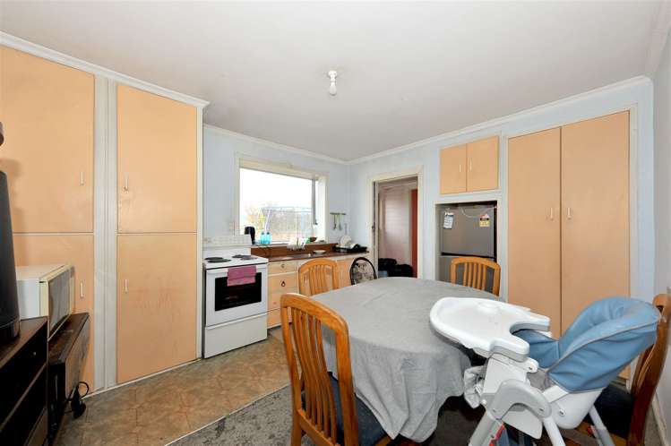 362 Pages Road Aranui_4