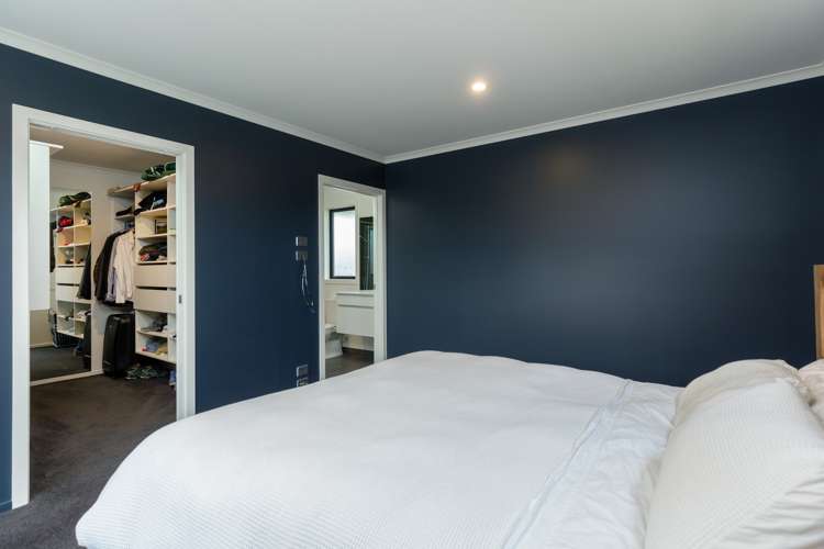 22 Spitfire Drive Burleigh_9