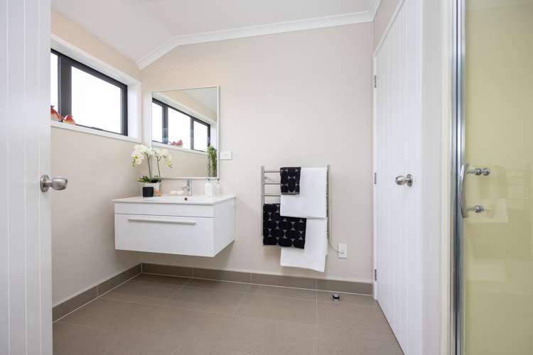 24 Buccaneer Court Gulf Harbour_16