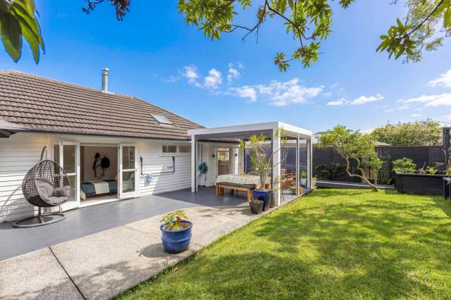70 Selwyn Crescent Forrest Hill_2
