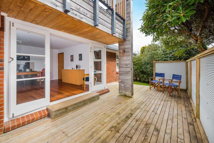 24 Crocombe Crescent Beach Haven_17