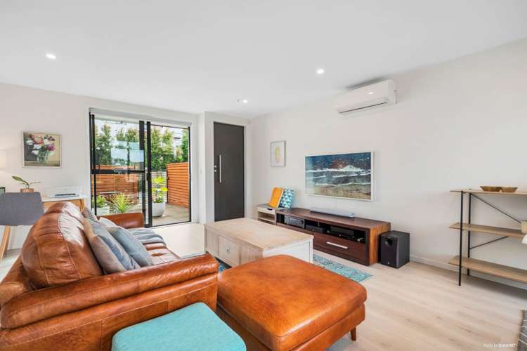 103 Bonair Crescent Silverdale_8