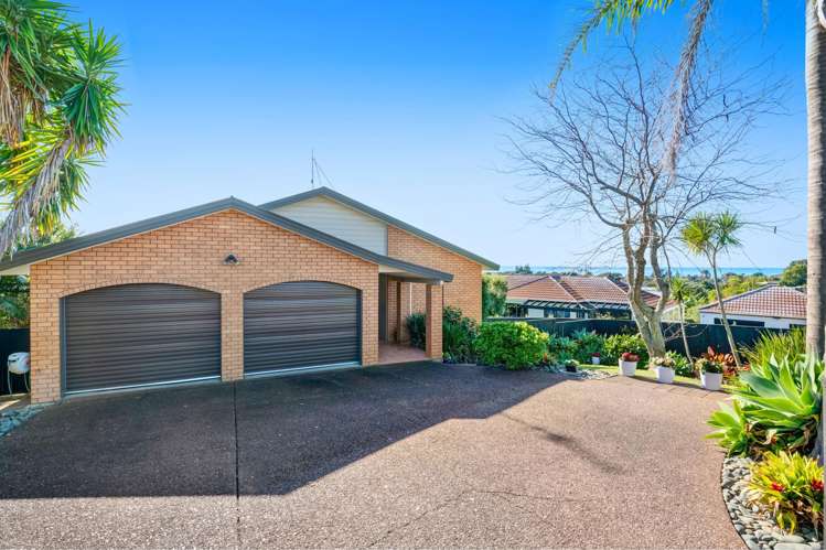 24 Halldene Terrace Red Beach_25