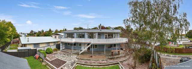 Space, Scale & Serious Potential – 6 Bedrooms!