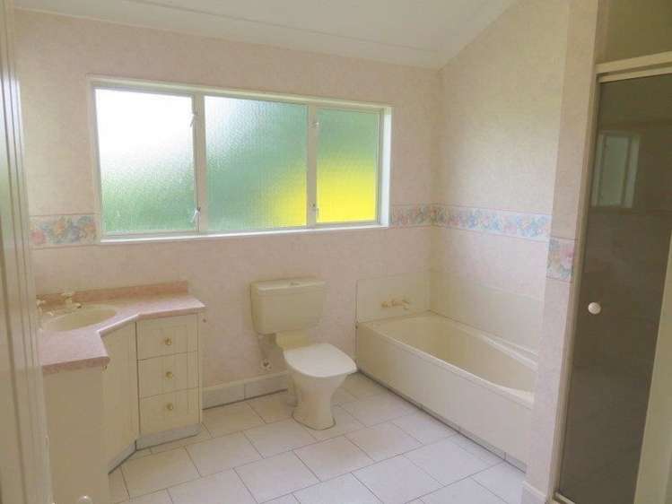 69 Pirau Road Fernhill_10