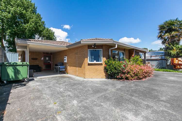 2/11 Church Road Mangere Bridge_2