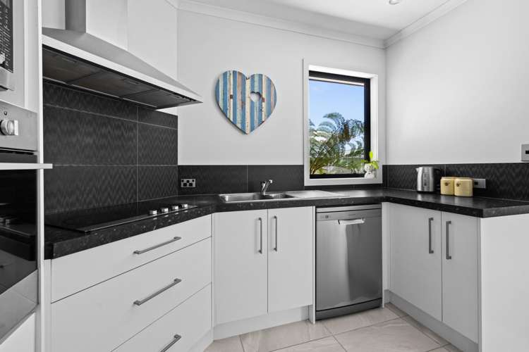 62A Osier Road Greenmeadows_6