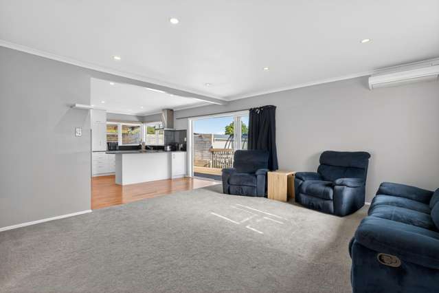 24 Castlerea Street Wainuiomata_4