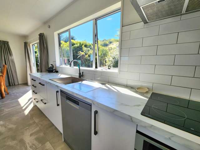 133 Coulson Road Paroa_4