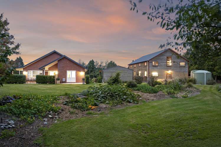 49 Stott Drive Darfield_19