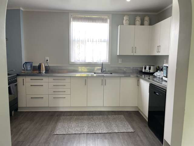 10 Banks Street Waihi_2