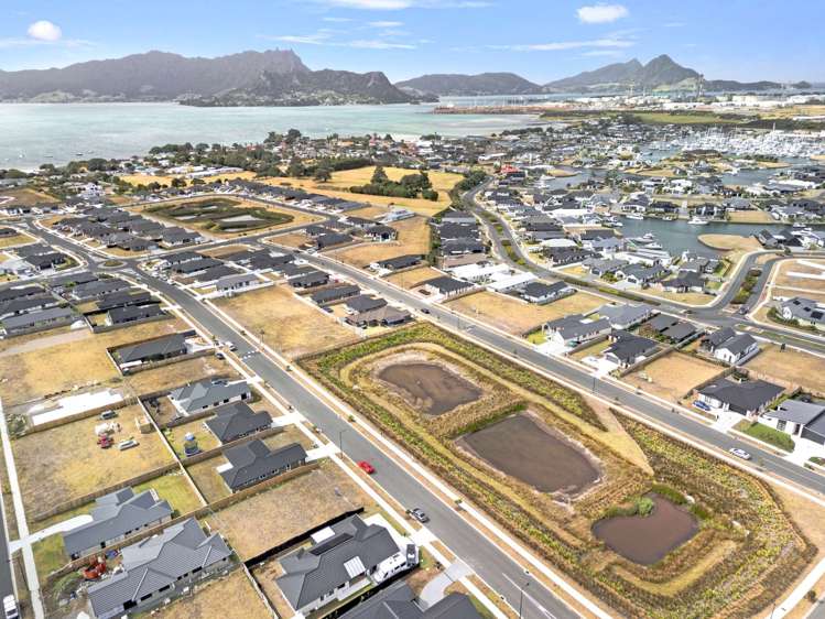 32 Te Piriti Road One Tree Point_8