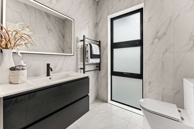 4 Korowhiti Road Clarks Beach_22