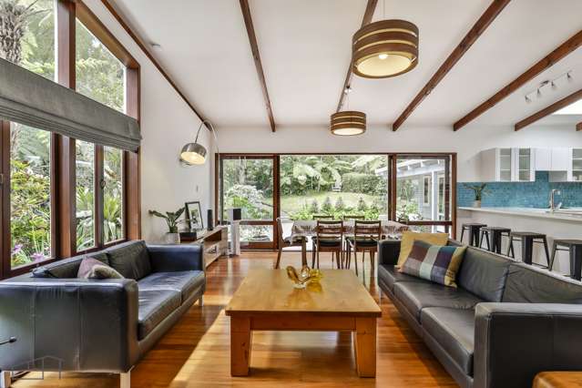 73 Woodfern Crescent Titirangi_4