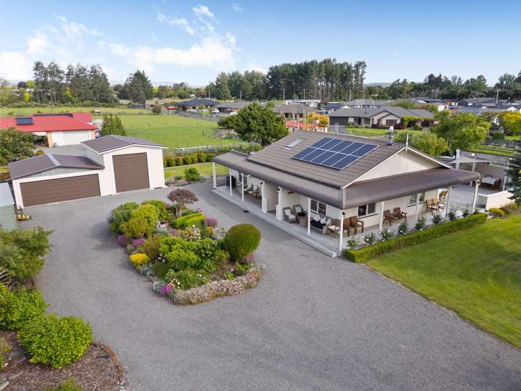 83 Lincoln Road Carterton_22