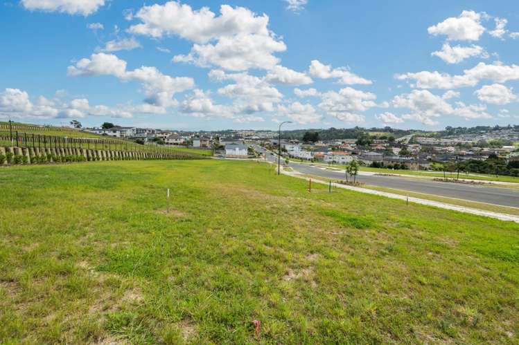 46 Fernhill Way Oteha_7